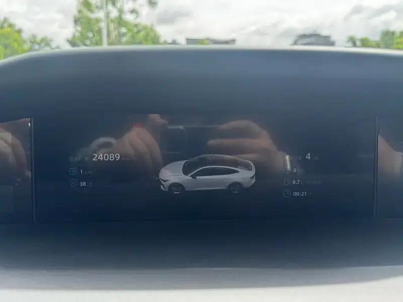Changan UNI-V 2023 1.5T Premium Edition — миниатюра 15