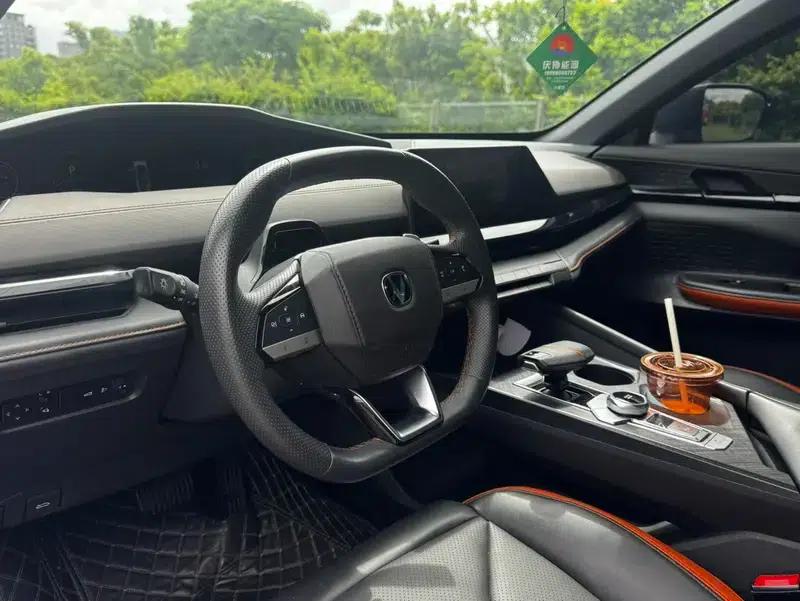Changan UNI-V 2023 1.5T Premium Edition — миниатюра 18