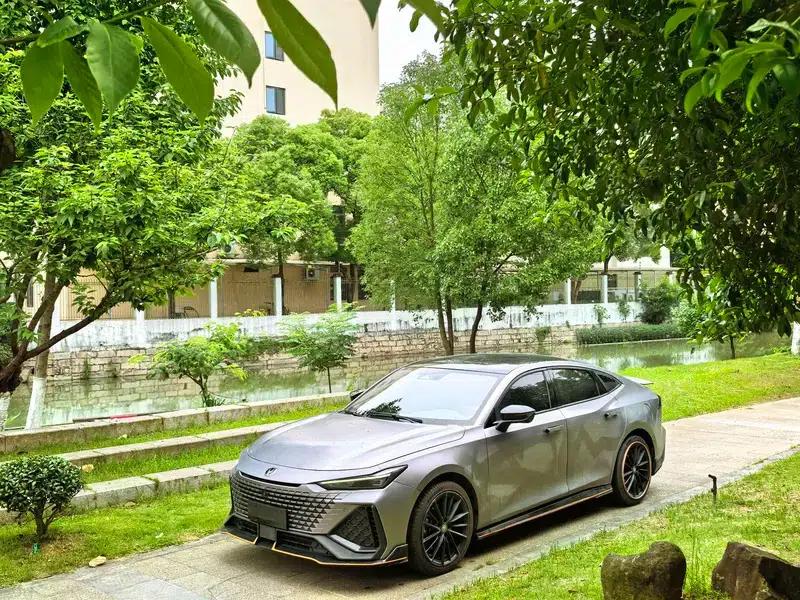 Changan UNI-V 2022 2.0T Leading Speed Edition — миниатюра 1