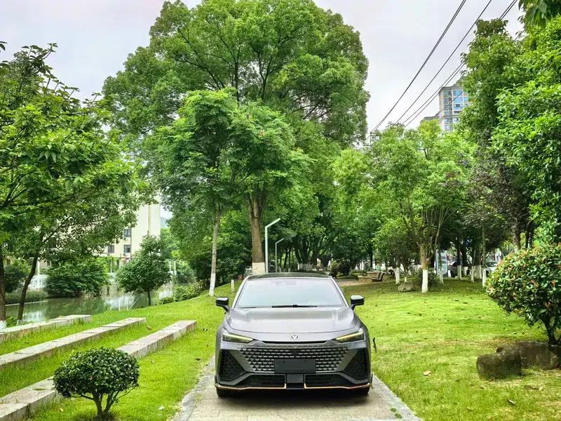 Changan UNI-V 2022 2.0T Leading Speed Edition — миниатюра 2
