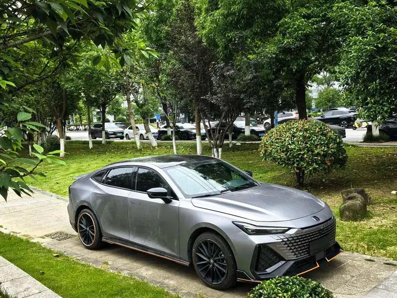 Changan UNI-V 2022 2.0T Leading Speed Edition — миниатюра 3