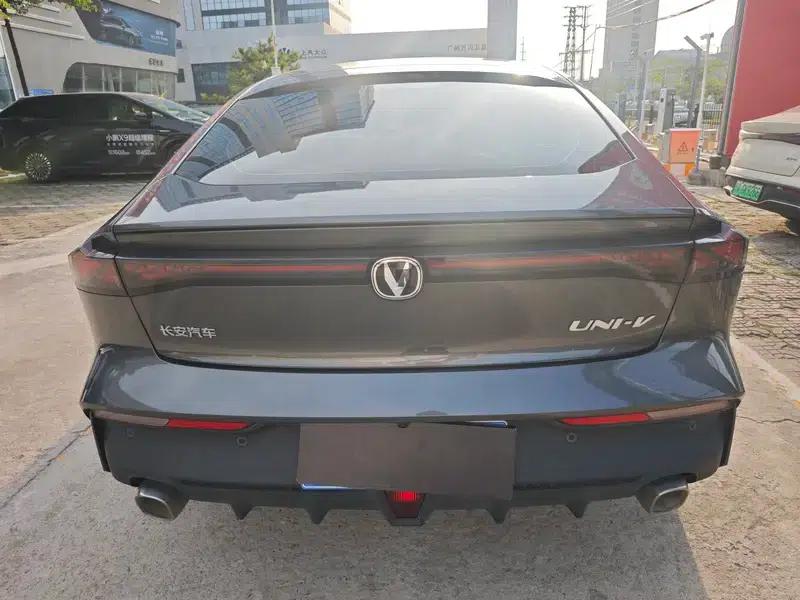 Changan UNI-V 2023 1.5T Premium Edition — миниатюра 6