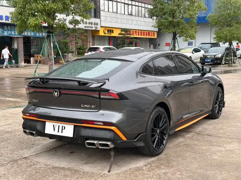 Changan UNI-V 2024 1.5T Premium Sport — миниатюра 6