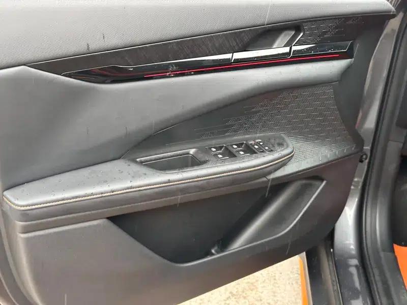 Changan UNI-V 2024 1.5T Premium Sport — миниатюра 10