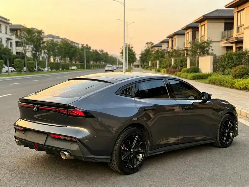 Changan UNI-V 2022 1.5T Premium Edition — миниатюра 6