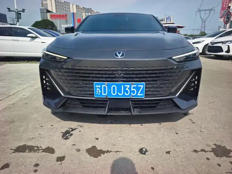 Changan UNI-V 2022 1.5T Smart Navigation Edition — миниатюра 2
