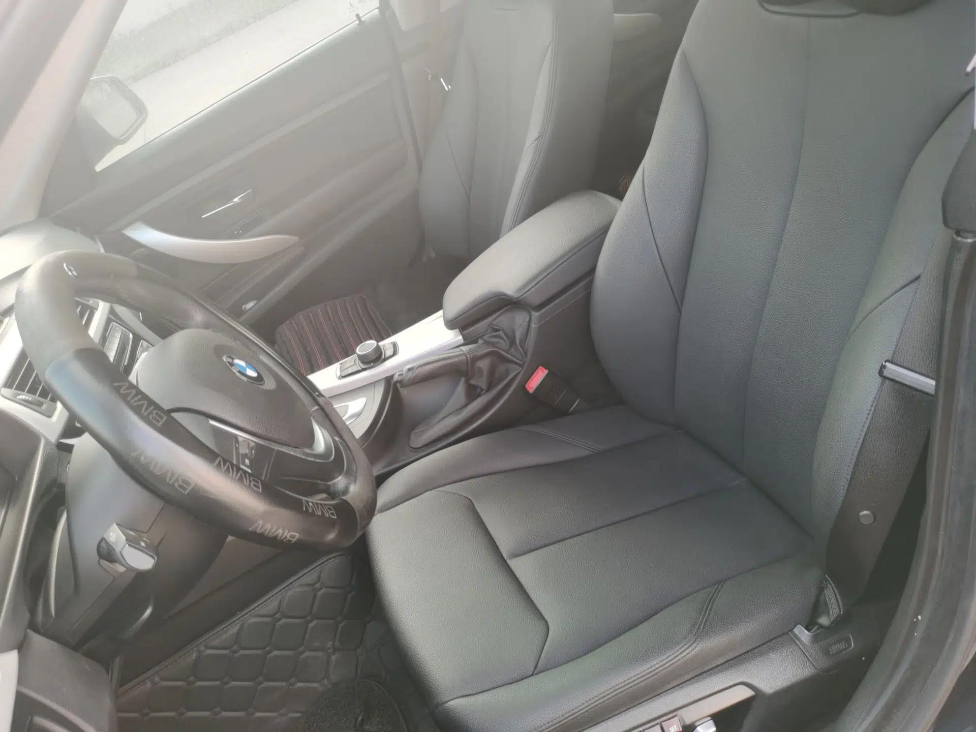 BMW 3 Series GT 2017 320i Sport Edition — миниатюра 15