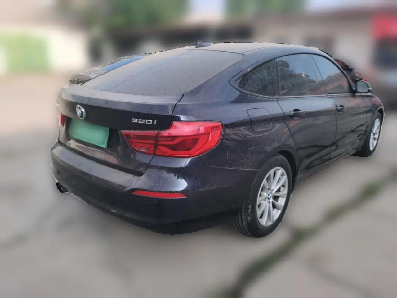 BMW 3 Series GT 2017 320i Sport Edition — миниатюра 6
