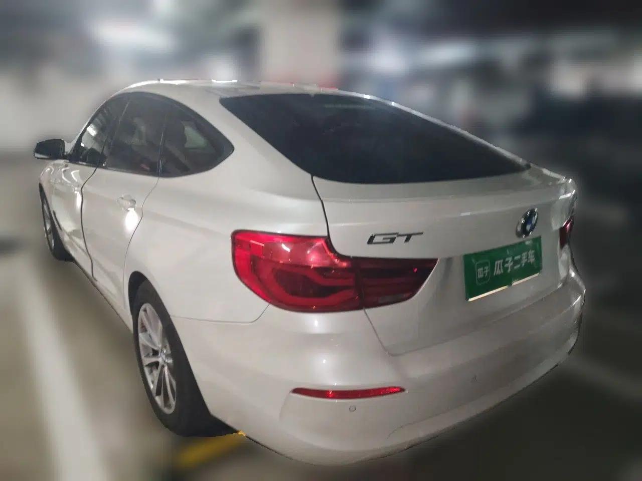 BMW 3 Series GT 2017 320i Sport Edition — миниатюра 4