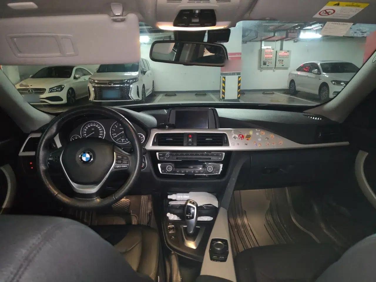 BMW 3 Series GT 2017 320i Sport Edition — миниатюра 9