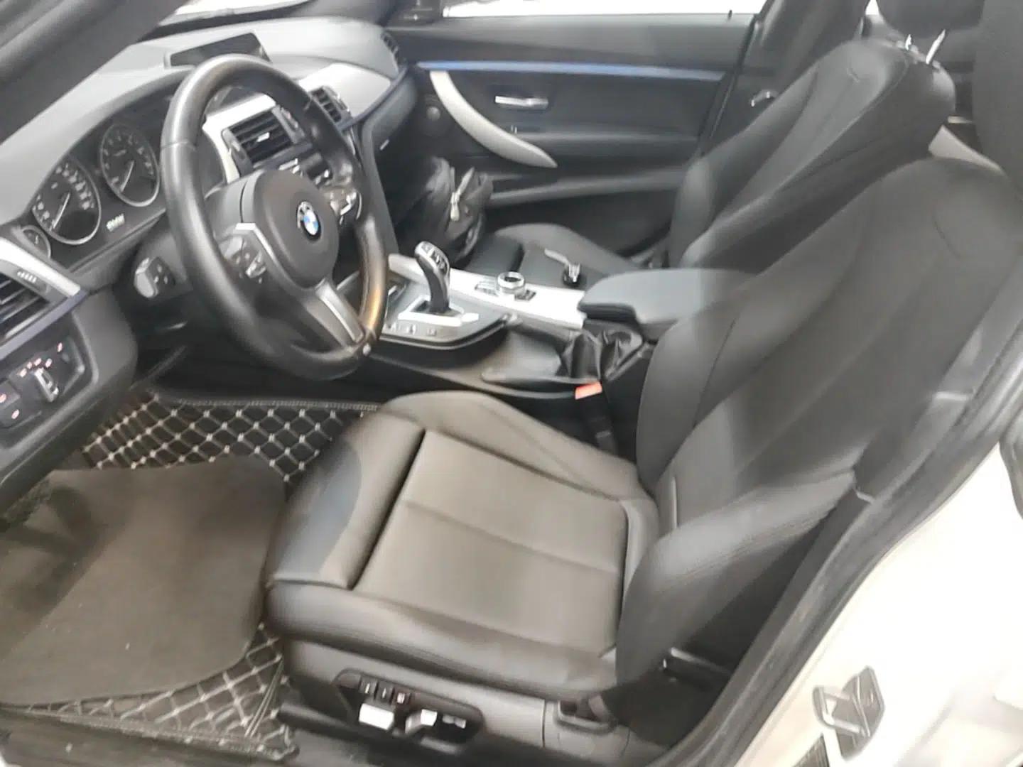 BMW 3 Series GT 2018 320i M Sport Edition — миниатюра 17