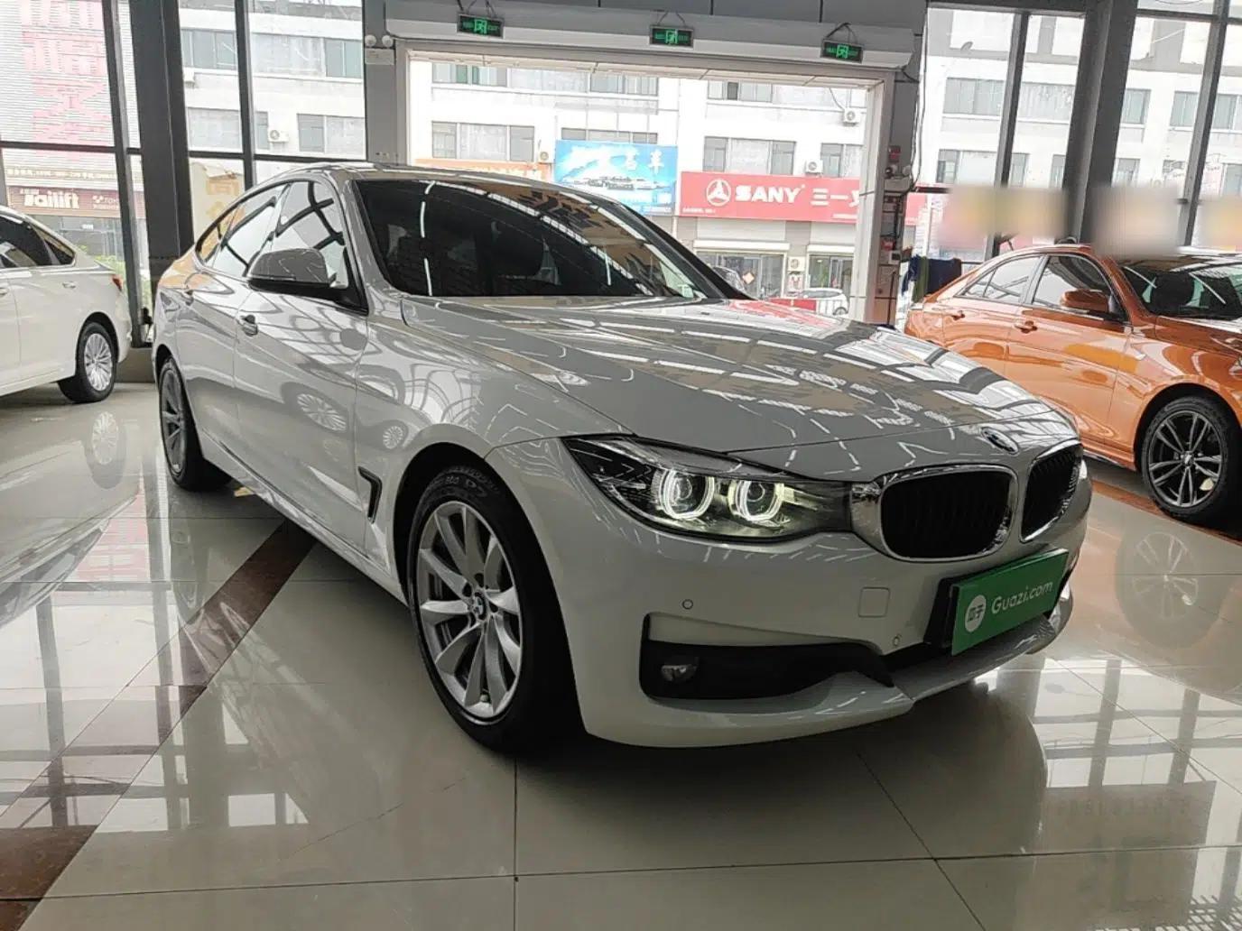 BMW 3 Series GT 2018 320i Sport Edition — миниатюра 3