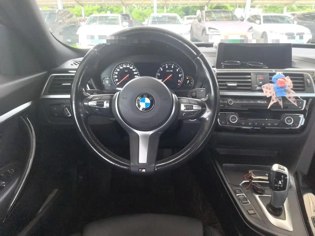 BMW 3 Series GT 2020 320i M Sport Package — миниатюра 10