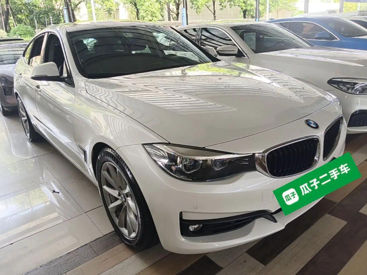 BMW 3 Series GT 2018 320i Sport Edition — миниатюра 3