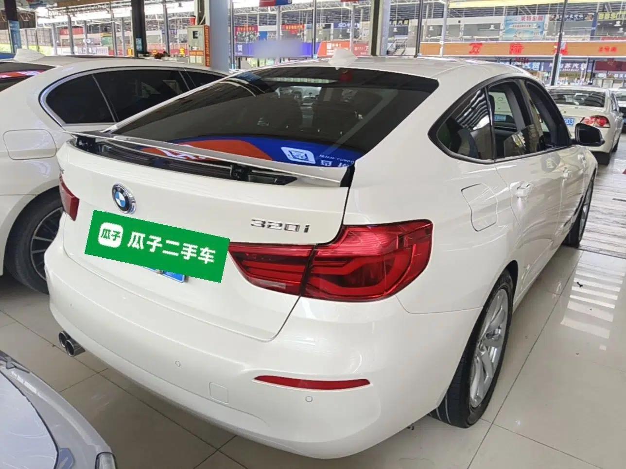 BMW 3 Series GT 2018 320i Sport Edition — миниатюра 6