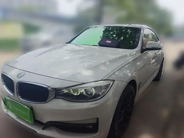BMW 3 Series GT 2016 320i Fashion Model