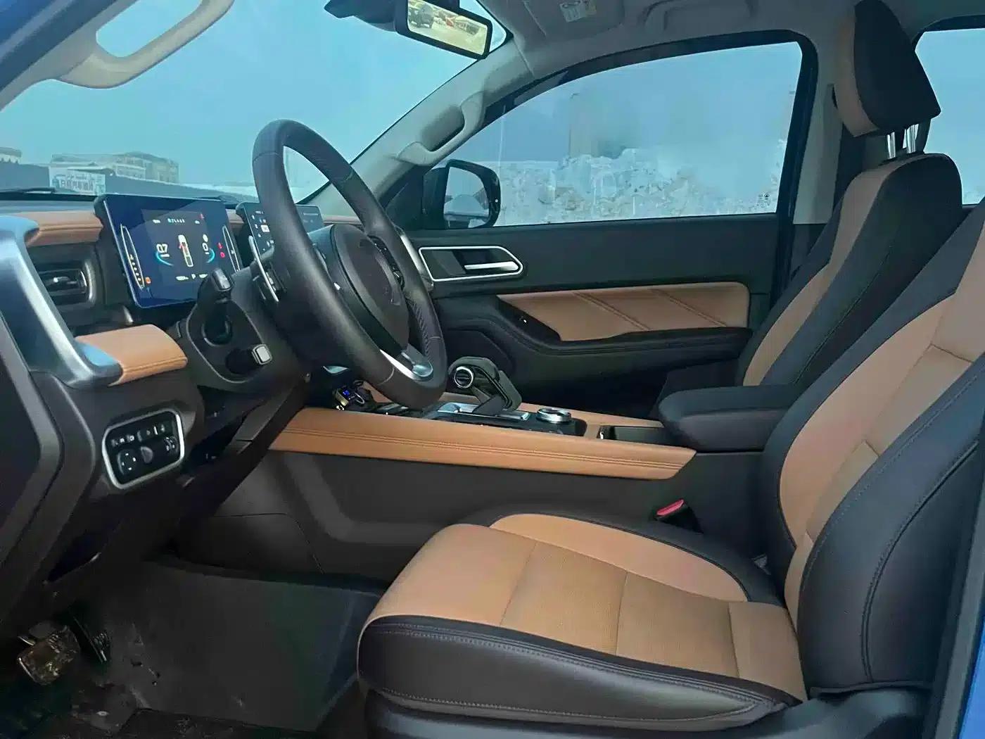 Cannon 2023 2.0T Passenger Version Automatic Gasoline 4WD Premium Edition GW4C20B — миниатюра 4