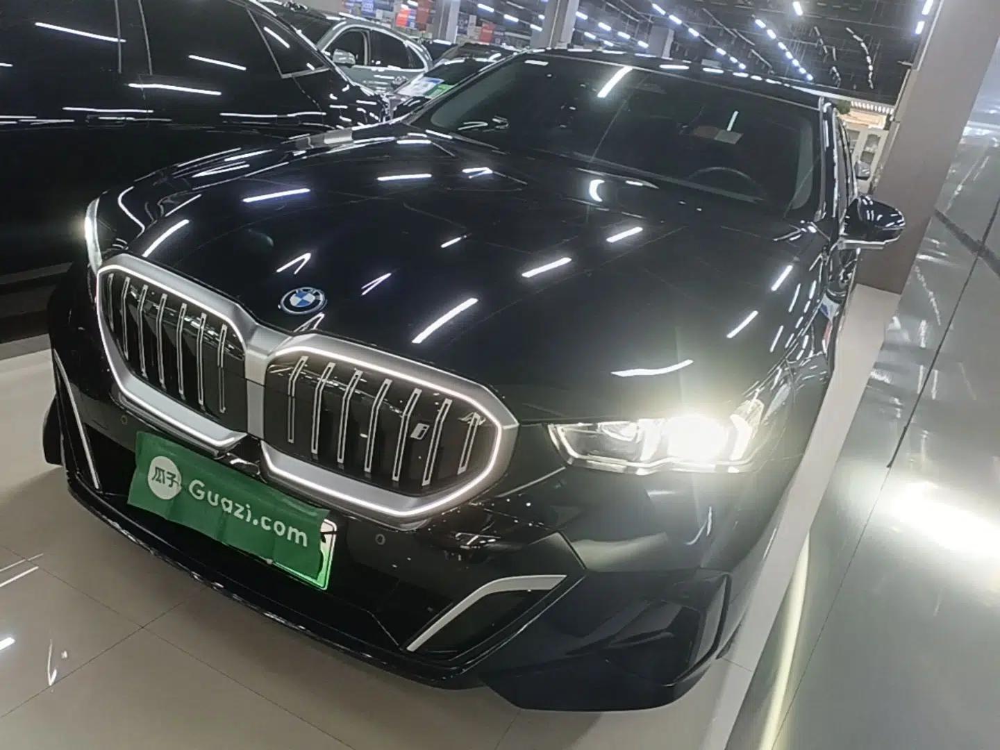 BMW i5 2024 eDrive 35L M Sport Package — миниатюра 1