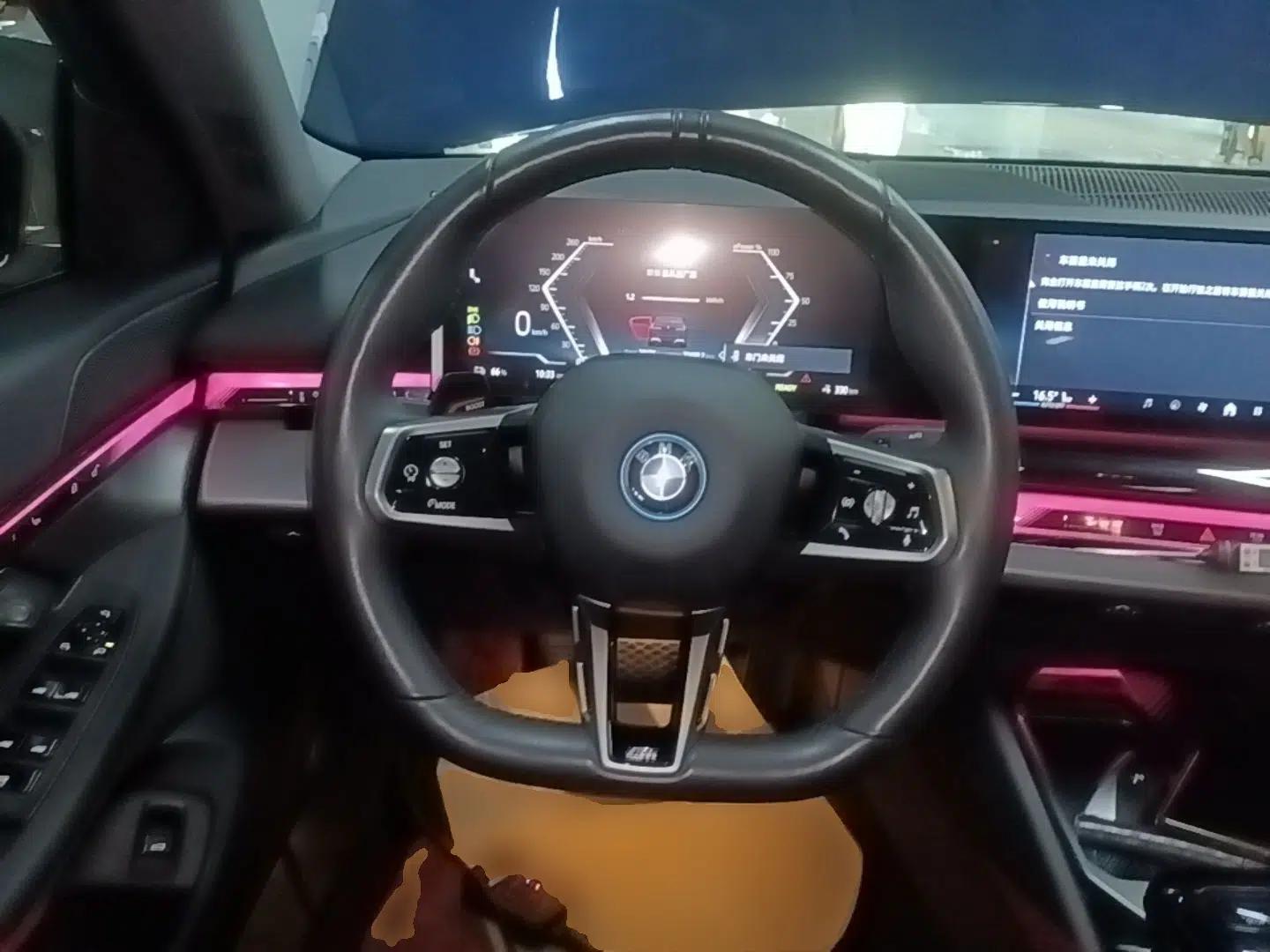 BMW i5 2024 eDrive 35L M Sport Package — миниатюра 13