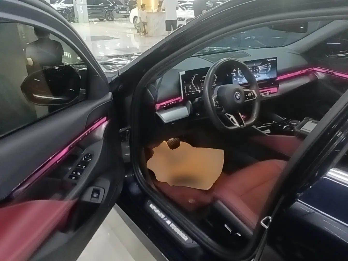 BMW i5 2024 eDrive 35L M Sport Package — миниатюра 18