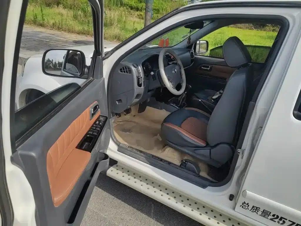 Wingle 5 2013 2.8T European Edition 2WD Elite Model with Double Cab (GW2.8TC) — миниатюра 13