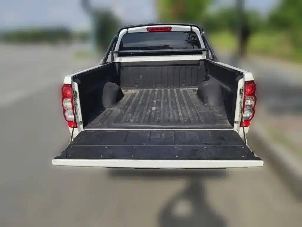 Wingle 5 2013 2.8T European Edition 2WD Elite Model with Double Cab (GW2.8TC) — миниатюра 16