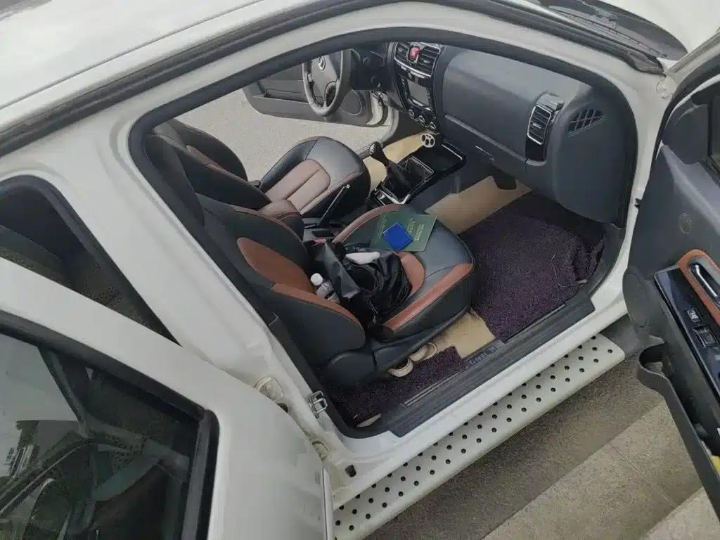Wingle 5 2013 2.8T European Edition 2WD Elite Model with Double Cab (GW2.8TC) — миниатюра 22