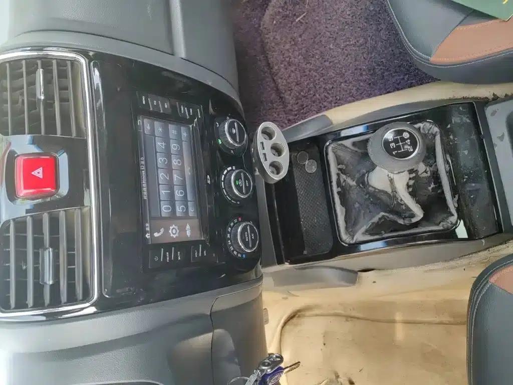 Wingle 5 2013 2.8T European Edition 2WD Elite Model with Double Cab (GW2.8TC) — миниатюра 10