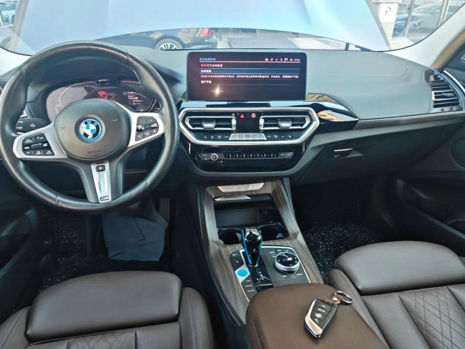 BMW iX3 2022 Leading Model — миниатюра 12