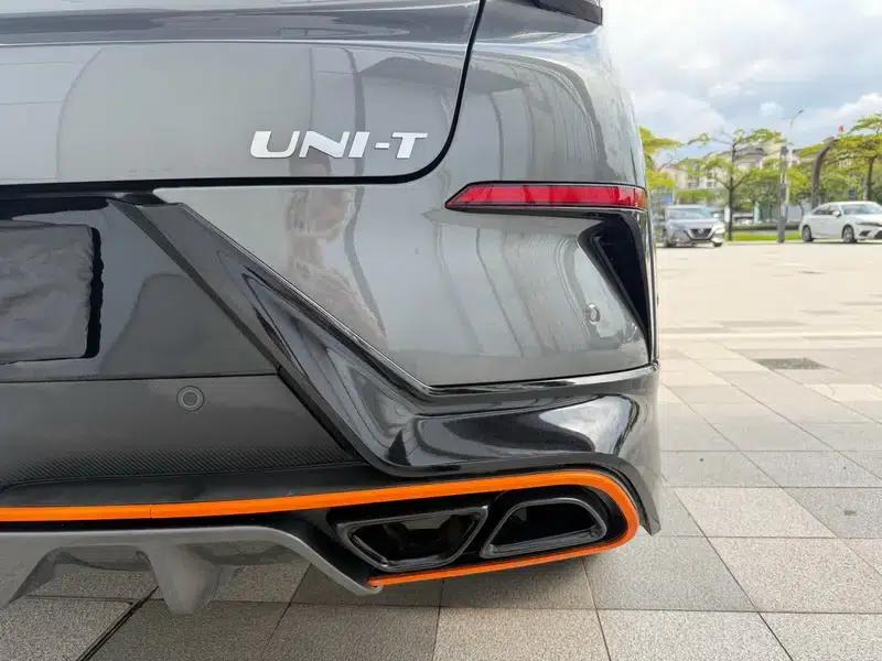 Changan UNI-T 2022 1.5T Sport Flagship Edition — миниатюра 10