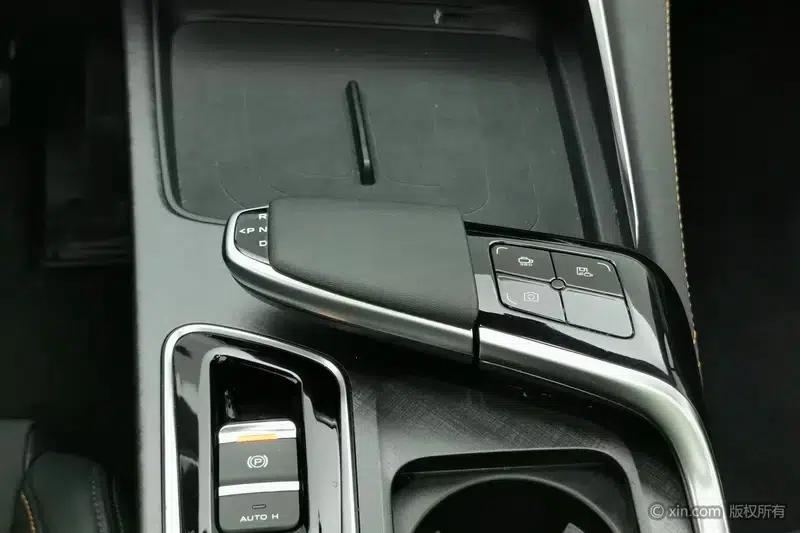 Changan UNI-T 2022 1.5T Premium Edition — миниатюра 15