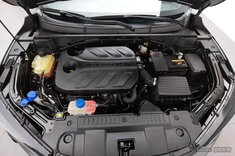 Changan UNI-T 2022 1.5T Premium Edition — миниатюра 5