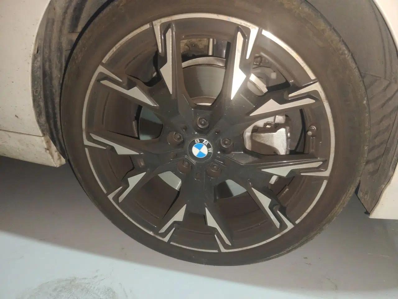 BMW 2 Series 2025 225L M Sport Night Edition Package — миниатюра 8