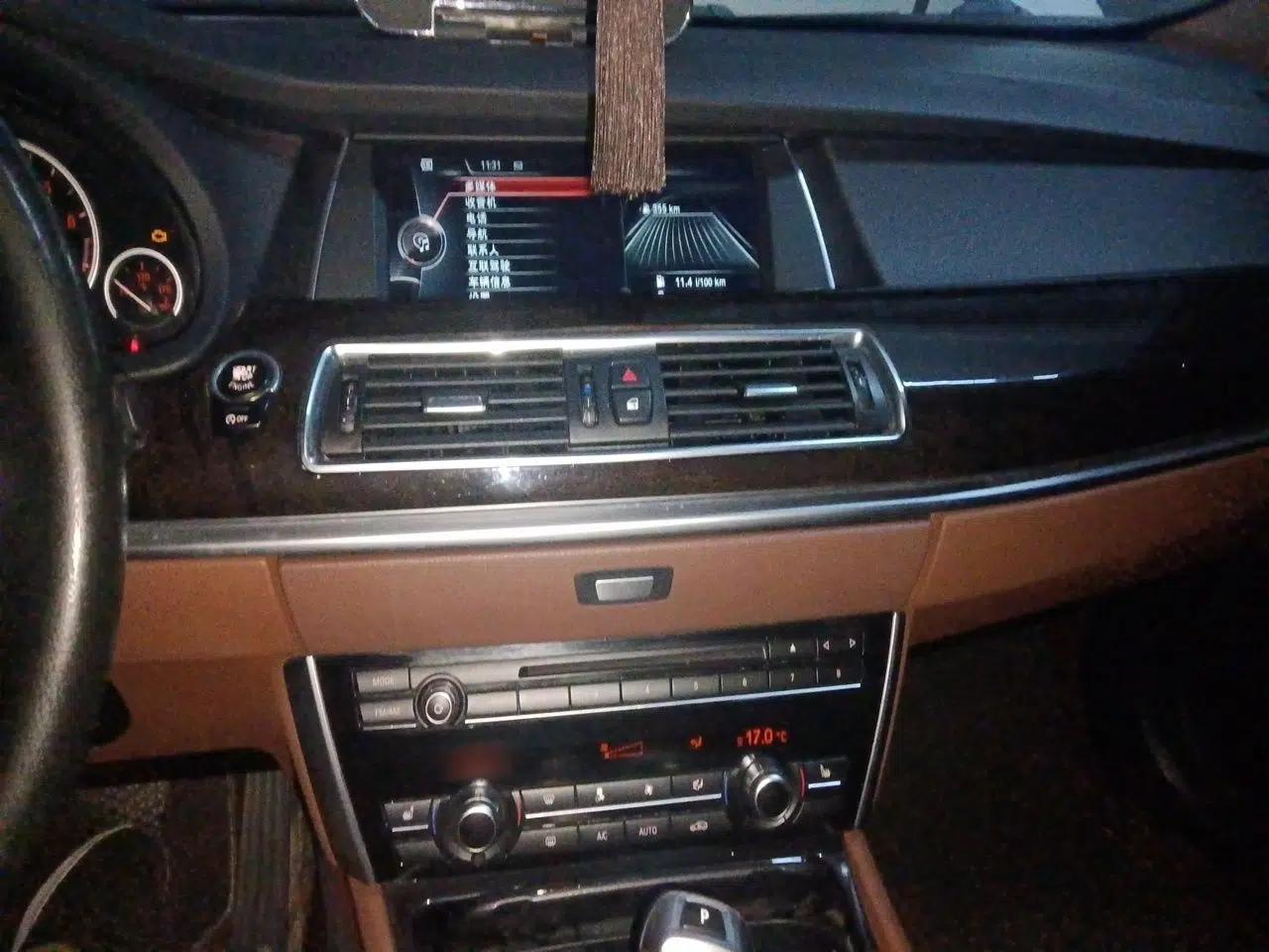 BMW 5 Series GT 2015 528i Leading Model — миниатюра 12