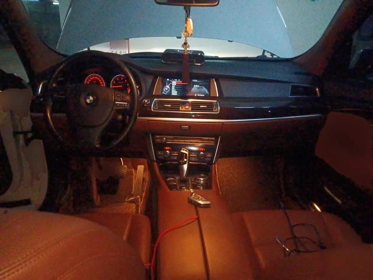 BMW 5 Series GT 2015 528i Leading Model — миниатюра 18