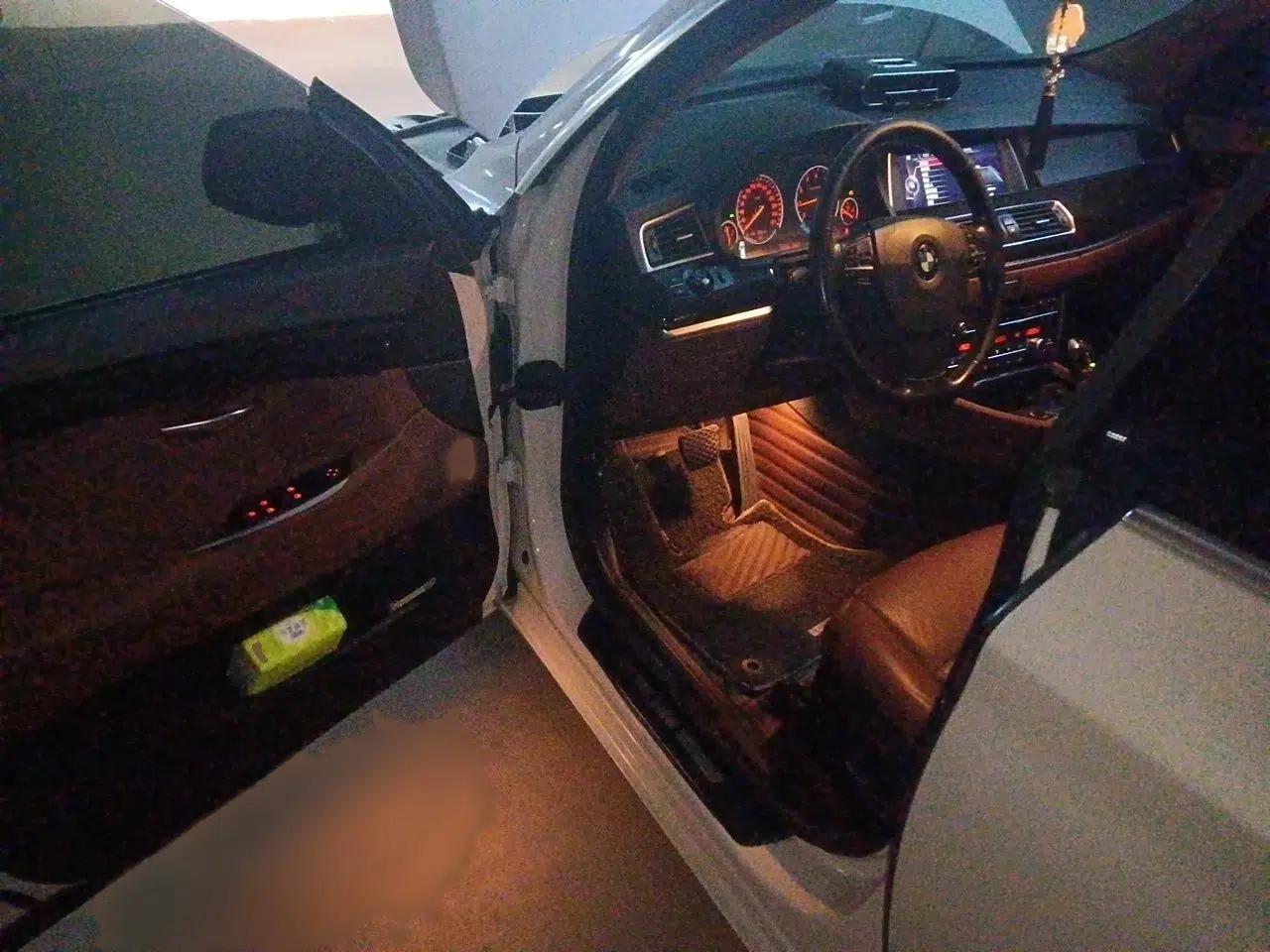 BMW 5 Series GT 2015 528i Leading Model — миниатюра 19