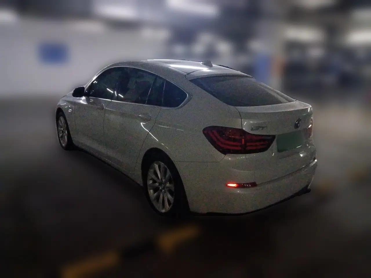 BMW 5 Series GT 2015 528i Leading Model — миниатюра 4
