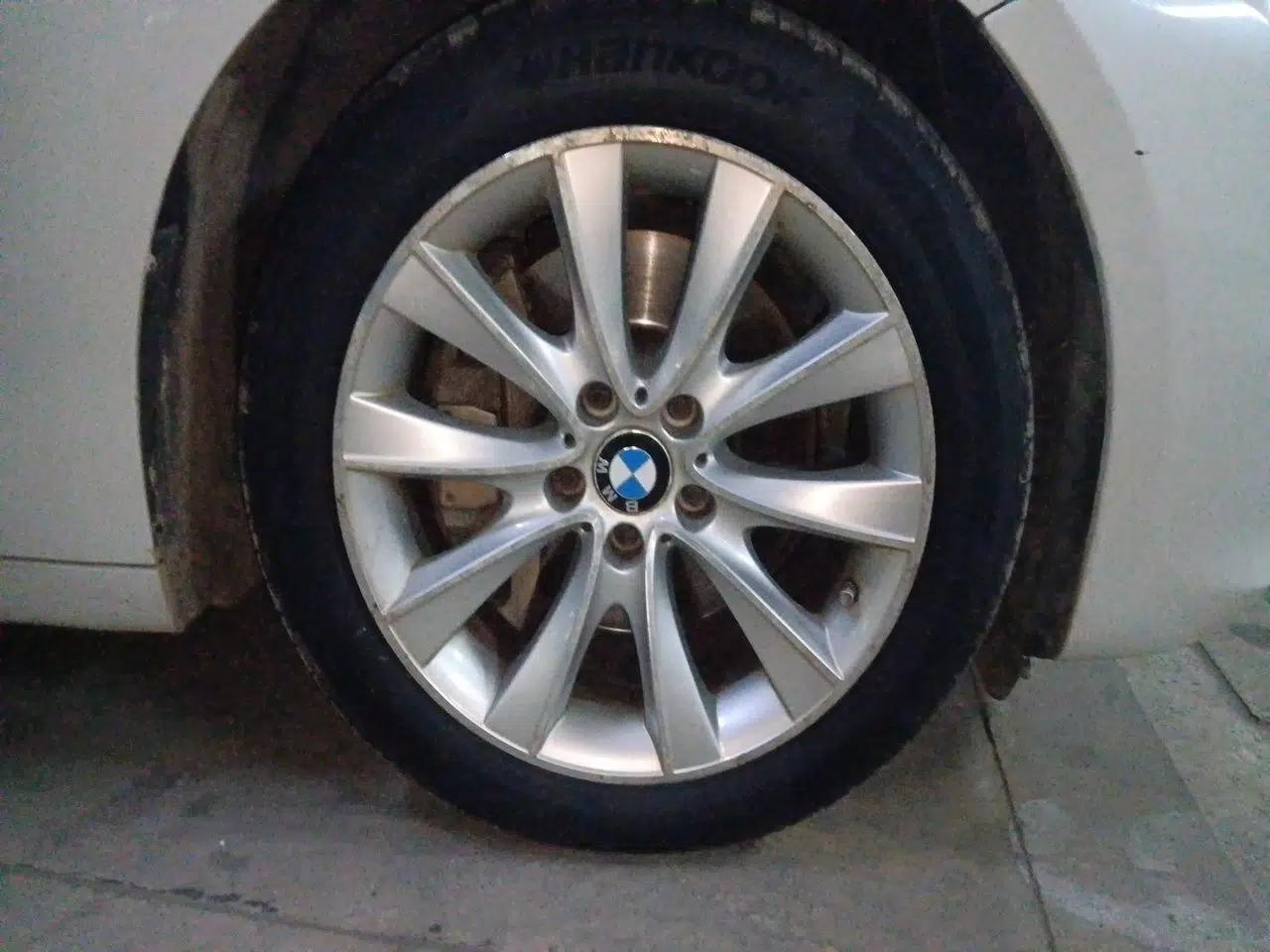BMW 5 Series GT 2015 528i Leading Model — миниатюра 8