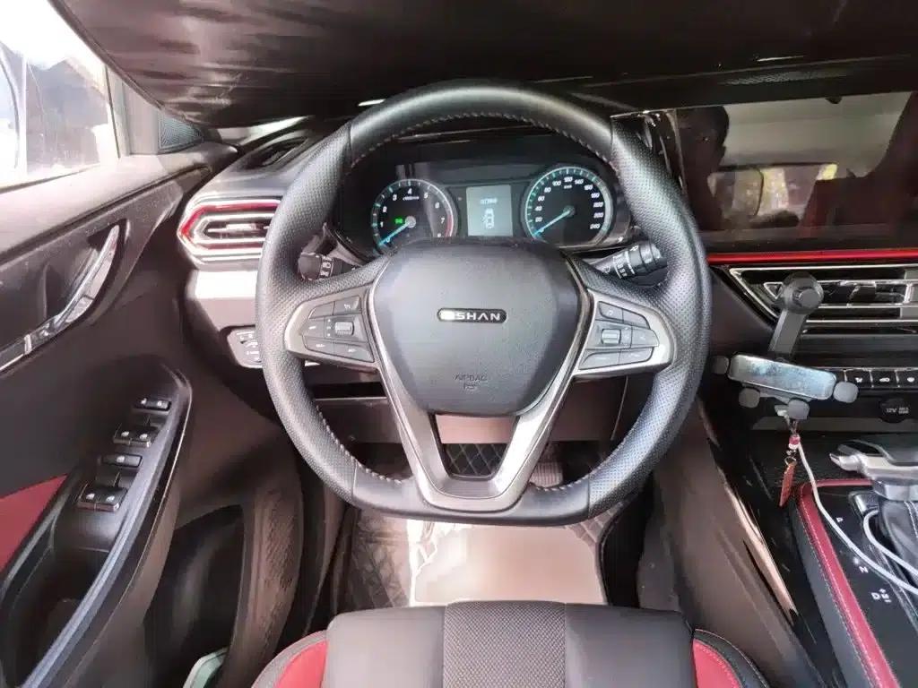 Changan Oushang X5 2021 Facelift 1.5T DCT Luxury Edition — миниатюра 3