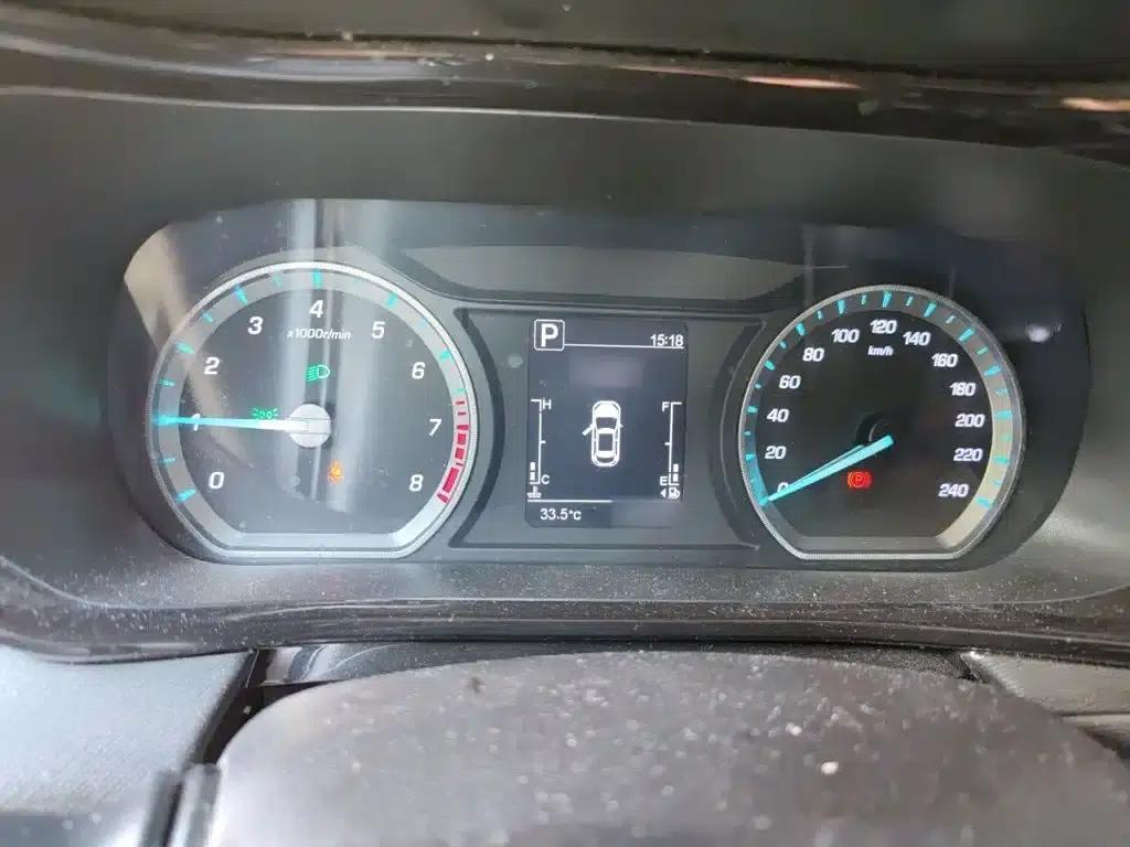 Changan Oushang X5 2021 Facelift 1.5T DCT Luxury Edition — миниатюра 4