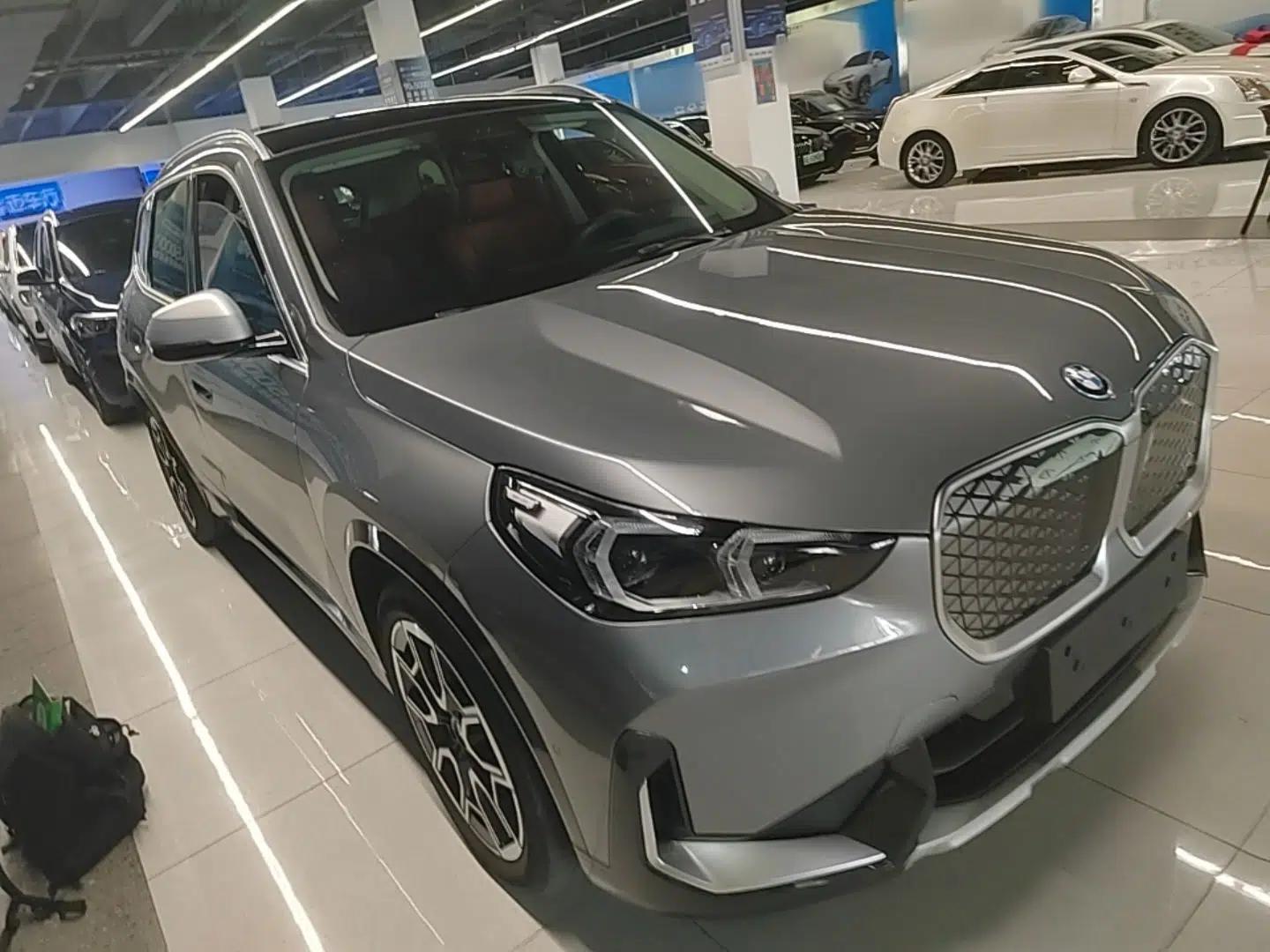 BMW iX1 2023 xDrive30L X Design Package — миниатюра 3