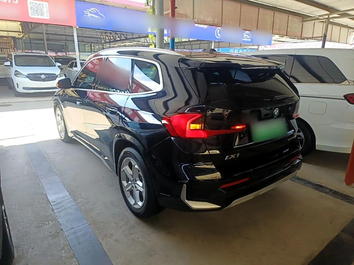 BMW iX1 2023 eDrive25L X Design Package — миниатюра 4