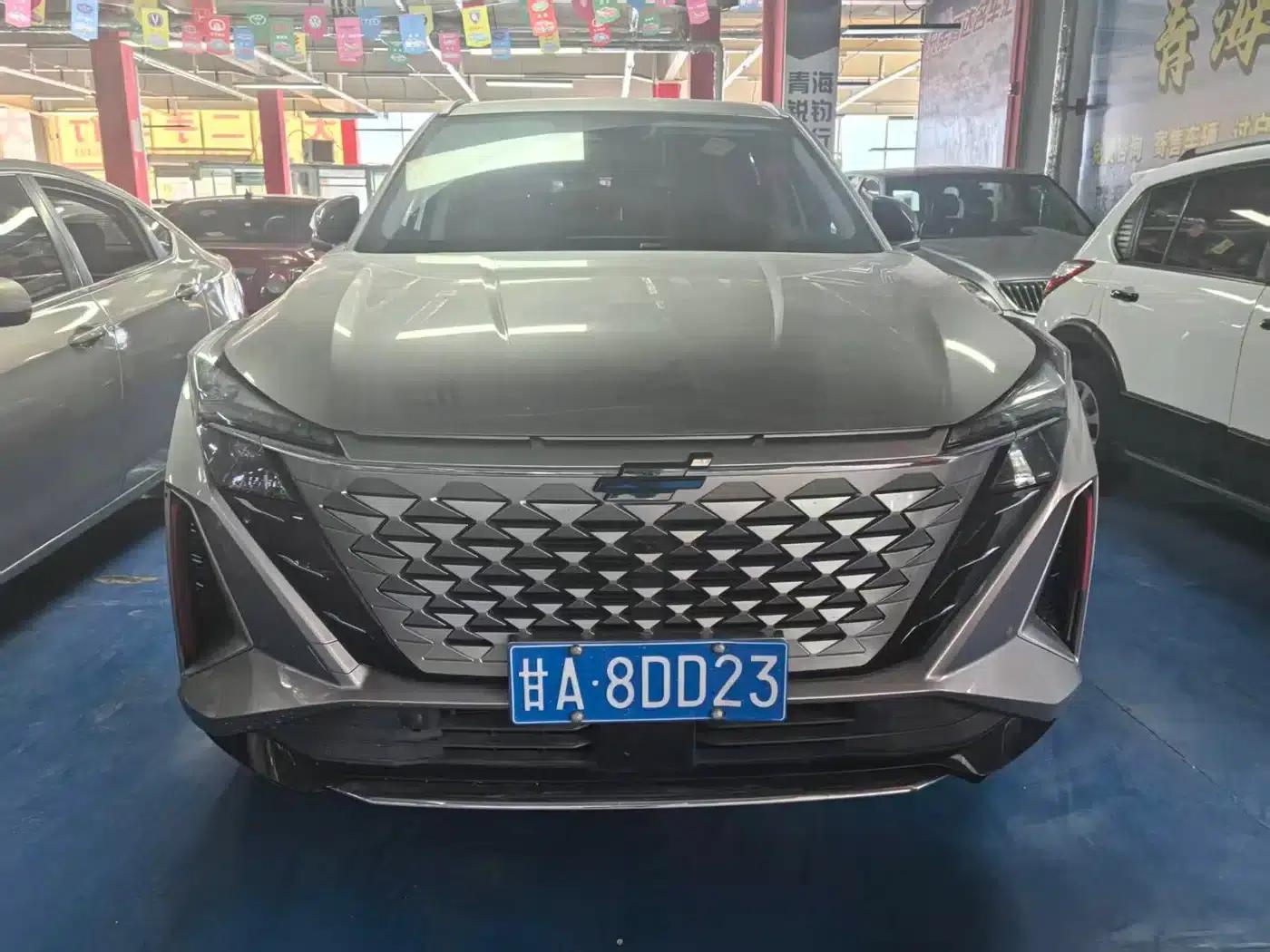 Changan Oushang Z6 2023 Blue Whale 1.5T DCT Smart Supreme Edition — миниатюра 2