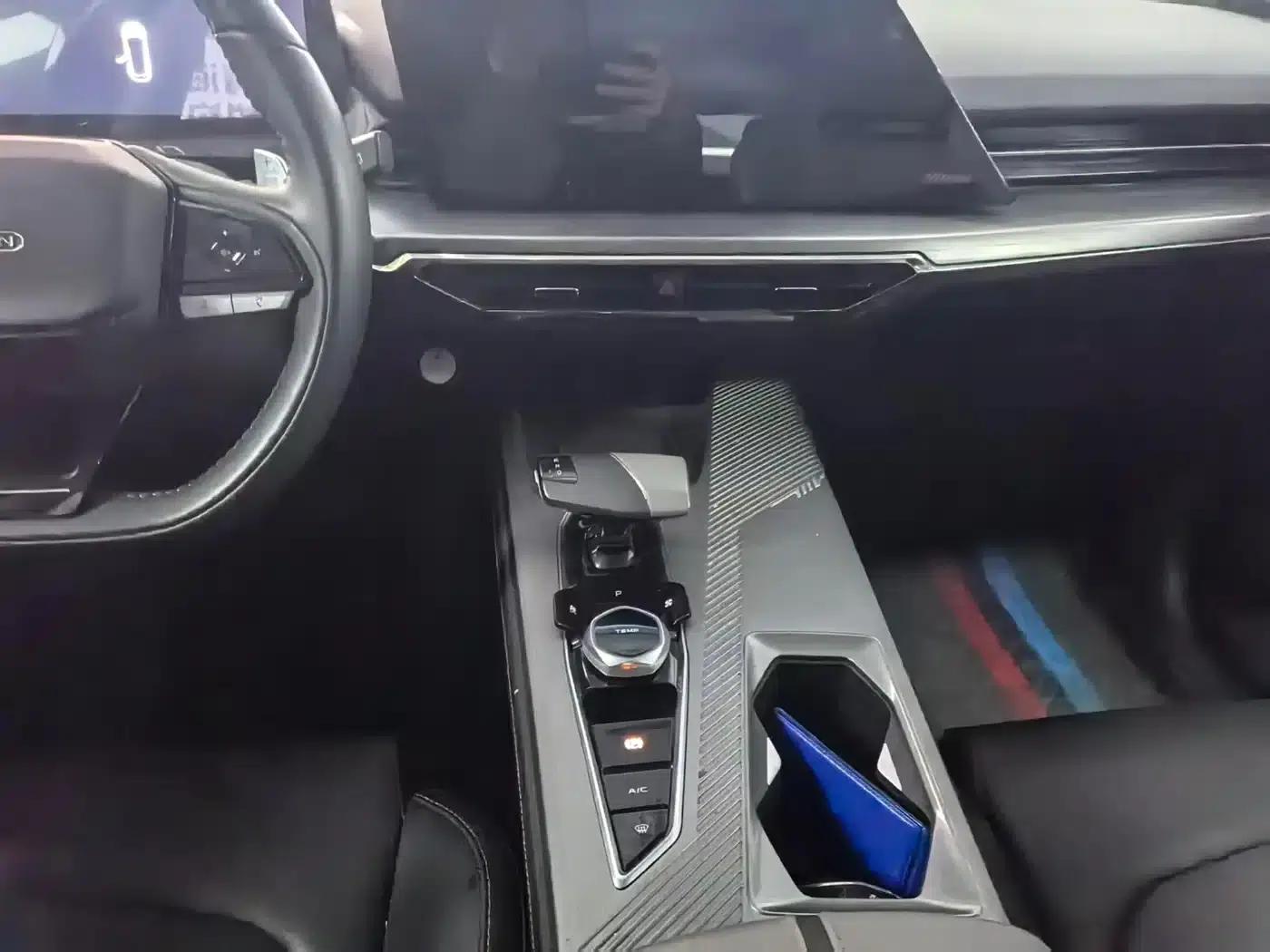 Changan Oushang Z6 2023 Blue Whale 1.5T DCT Smart Supreme Edition — миниатюра 14
