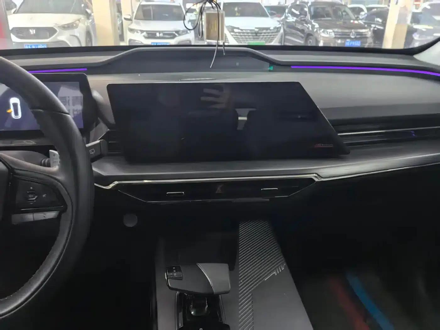 Changan Oushang Z6 2023 Blue Whale 1.5T DCT Smart Supreme Edition — миниатюра 15
