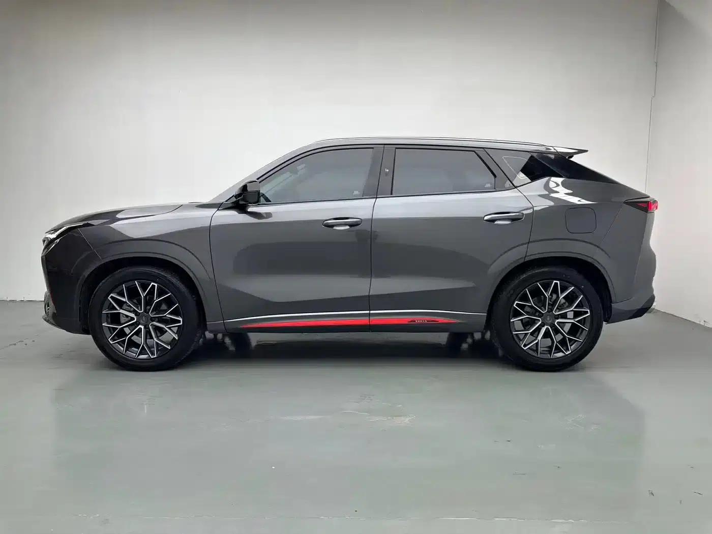 Changan Oushang Z6 2023 Blue Whale 1.5T DCT Smart City Edition — миниатюра 3