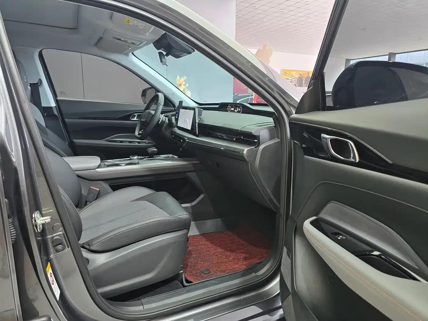 Changan Oushang Z6 2022 Blue Whale 1.5T DCT Smart Supreme Edition — миниатюра 7