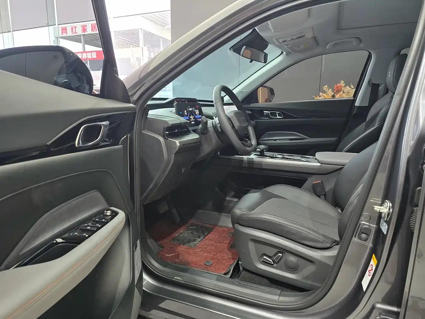 Changan Oushang Z6 2022 Blue Whale 1.5T DCT Smart Supreme Edition — миниатюра 8