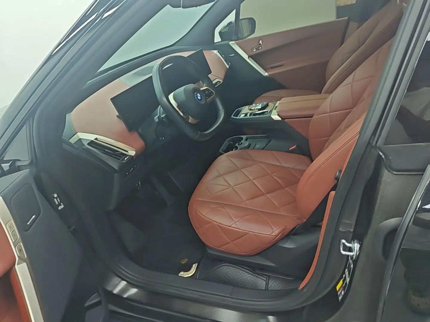 BMW iX 2022 xDrive40 — миниатюра 17