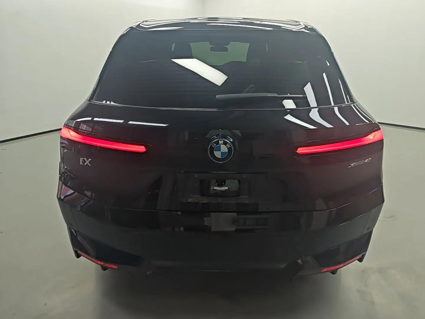 BMW iX 2022 xDrive40 — миниатюра 5